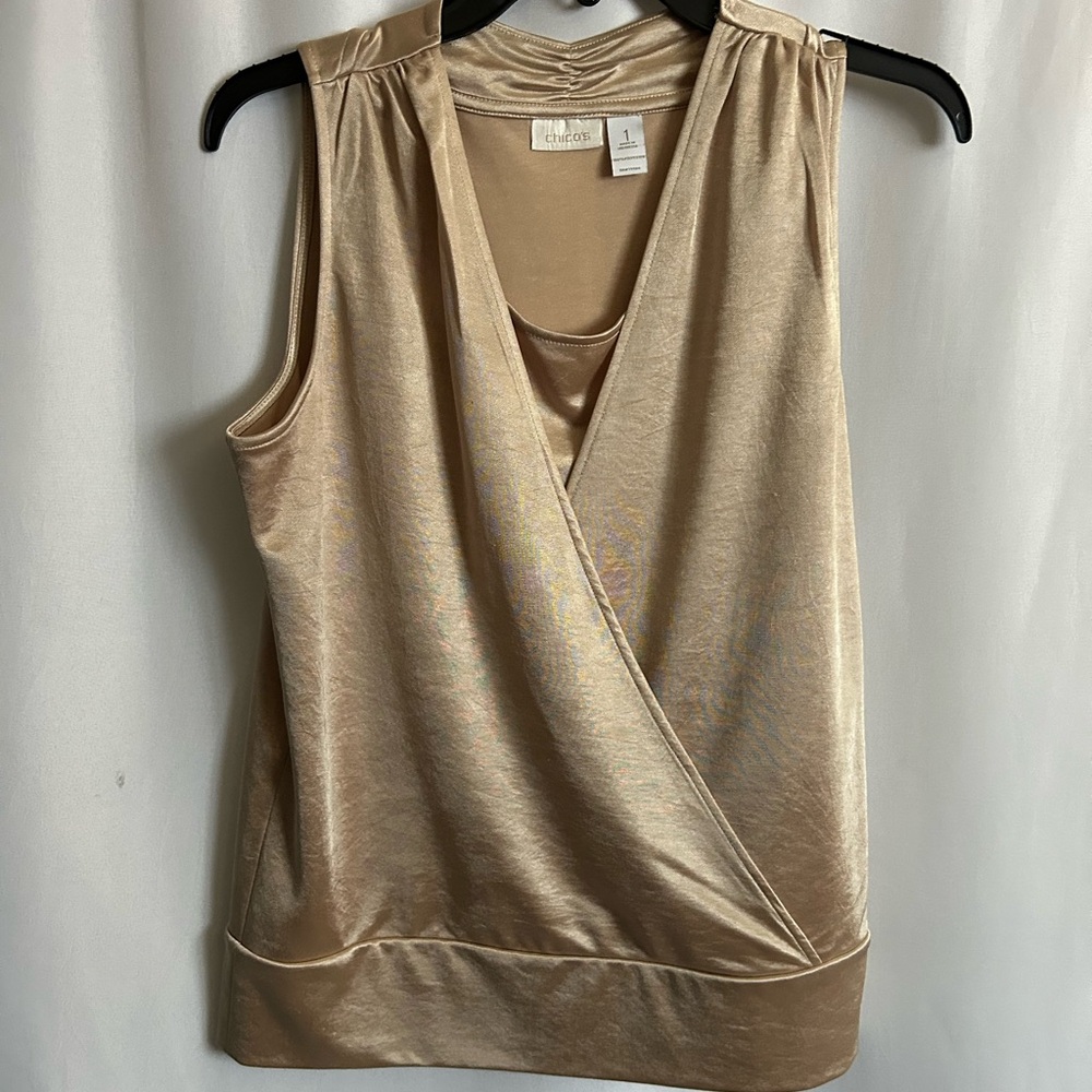 1 Chico's Metallic Gold Sleeveless Blouse